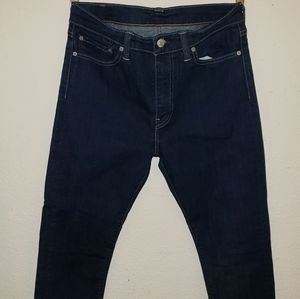 1 Levi 510 and 1 Express Jean